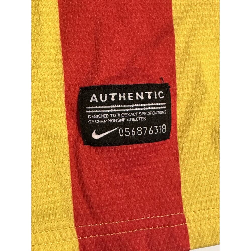 FC Barcelona Neymar Jr #11 Soccer Jersey Size Men’s Sz Large #3 On Sleeve 2013 - Picture 9 of 12